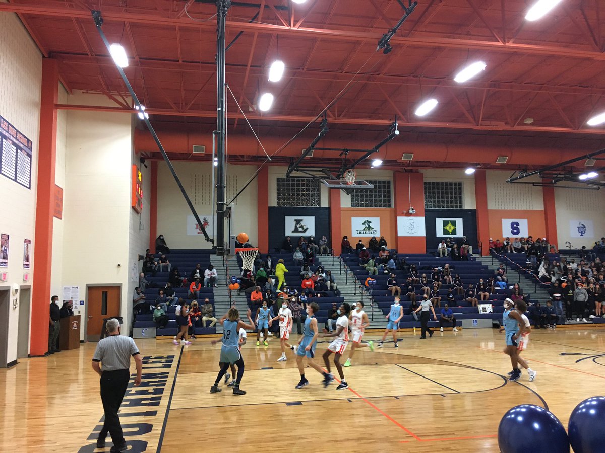 ChingChingSA's tweet photo. Congratulations to @UPHSBball on defeating Southern Lee HS tonight 43-29!  @UnionPinesHs 
#UPMensBB
#ChingChing https://t.co/SC2KLljcGz