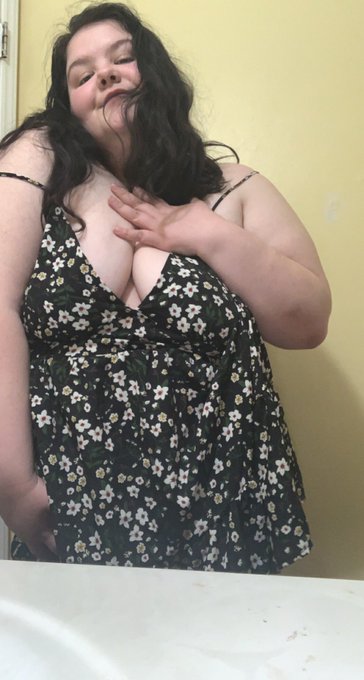 I&rsquo;m not wearing panties under this in public &hellip; tell me what you&rsquo;ll do to me https://t.co/IwzAED2jDT