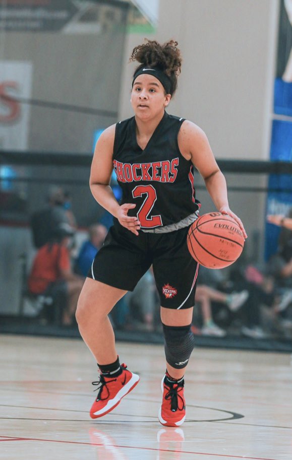 melissa_reed_'s tweet photo. Senior Night for  @DeuceeReed Bitter sweet as she’s still recovering from her 2nd ACL injury, but we are super proud of the many years of blood, sweat and tears she put into her game. She’s a fierce competitor and gave every bit of herself in every game she played. ❤️🏀 https://t.co/XMncneS250