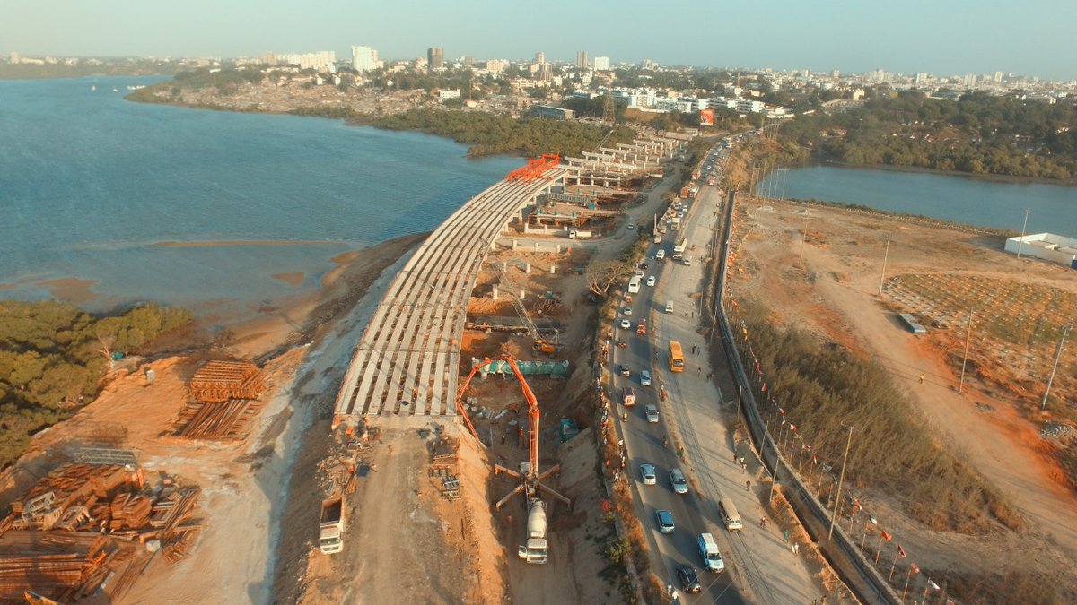 KeNHAKenya's tweet photo. The construction of the Makupa Bridge is fast taking shape. It is expected to be complete in June, 2022. The completion of this Project will be vital in improving connectivity into and out of Mombasa County. https://t.co/rVS2FSHUTB