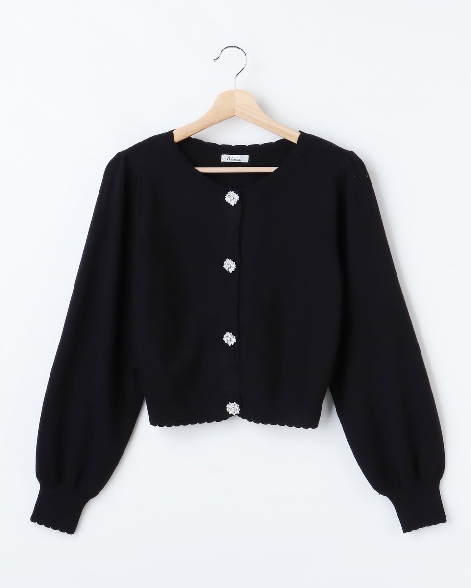 allamanda_of's tweet photo. ボタンを留めてトップスとしても♡
もちろん羽織りとしても♡

今買い足したいのは、春まで使えるニットカーデ💐

▼カーディガンはこちら▼
https://t.co/p0m8u0PPHW

#アラマンダ https://t.co/RqBQUHpf7h