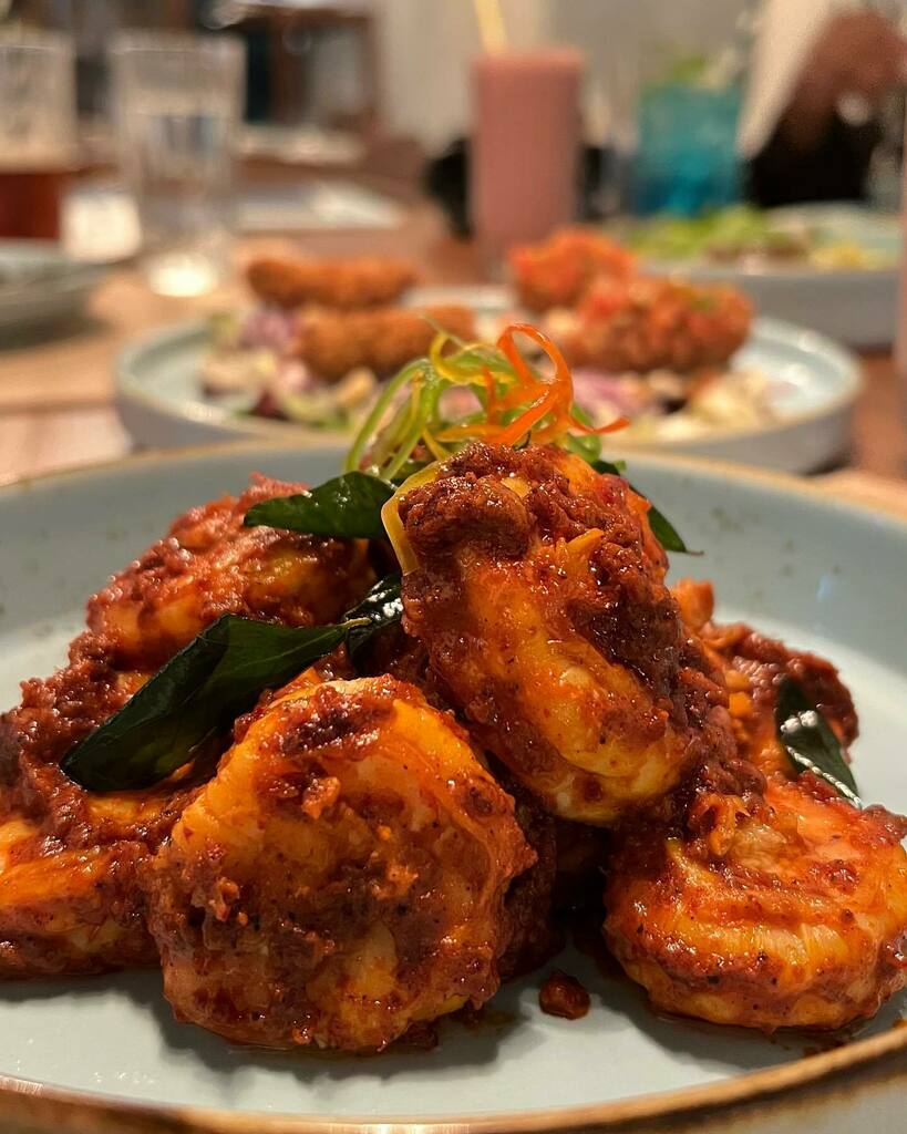 #newplacealert 

A fabulous new place on ECR, Chennai. Kai, a seafood store with a small restaurant attached is doling out brilliant seafood dishes with a variety of fish. Tuna, barracuda, scampi and prawns are some of the dishes I had. The Barracuda taco was the best follow…