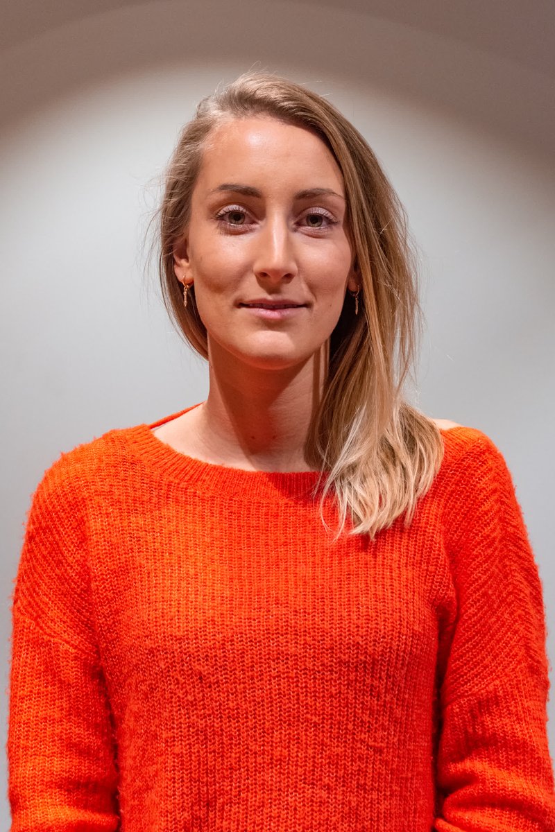 Gelukkige verjaardag Cynthia Gabriels!

Ons 🌞 in huis, ook bij Bevas Events als Office &amp; Digital Projectmanager. 

In haar vrije tijd is ze zangeres! Interesse in een kamerconcert? Stuur haar een berichtje via cynthia.gabriels@jci-brugge.be!

#JCI #JCIBrugge #Back2Business