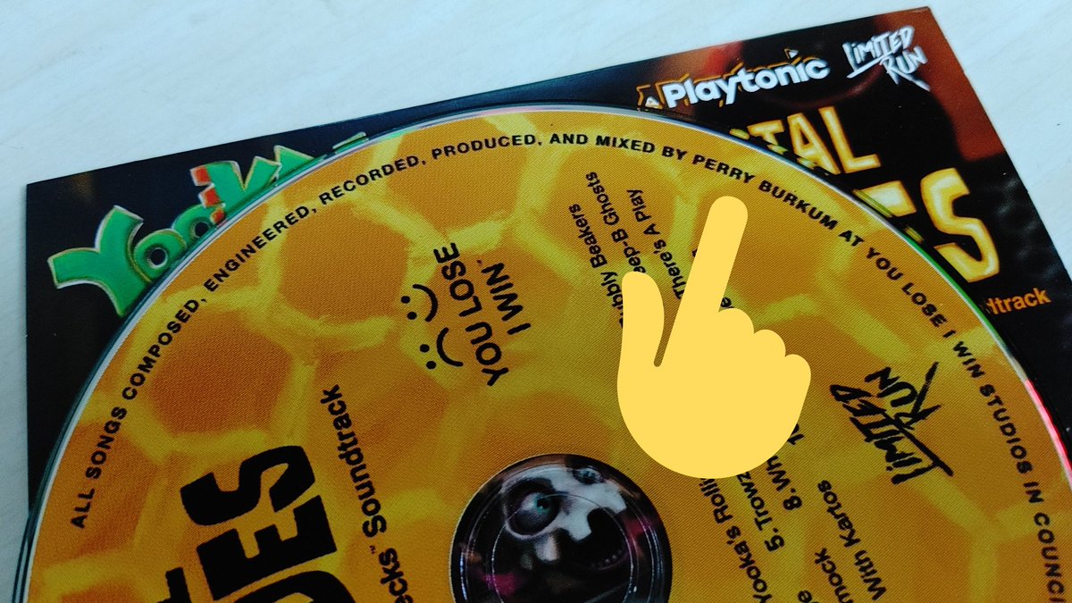 adeeelnv's tweet image. Got my limited edition Yooka Laylee  Game Decks. It should be fun to play and see how it combines with the Mutant Mudds version.
Also looking forward to hearing Perry's music. 
@PlayGameDecks