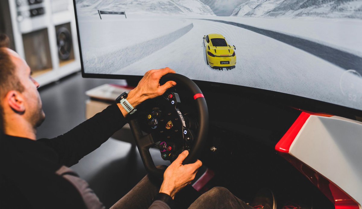 Rediscover the most beautiful roads over and over again without even getting in the car: #Porsche is developing an innovative software solution in cooperation with Swiss start-up @wayaheadtech to make this concept a reality. More: porsche.click/3GCslVi