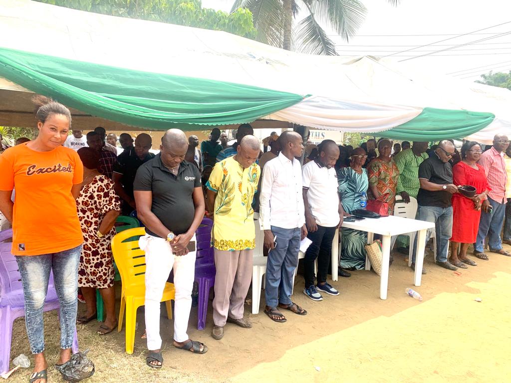 efiok_cobham's tweet photo. Ikot Nkókene in Bakassi LGA played host to our tour on day 9 in our bid to consult with critical stakeholders of our party across the state.  

My team and I were received by party faithfuls and we had very meaningful engagements in our resolve to make Cross River Arise again. https://t.co/39UhamWOI1