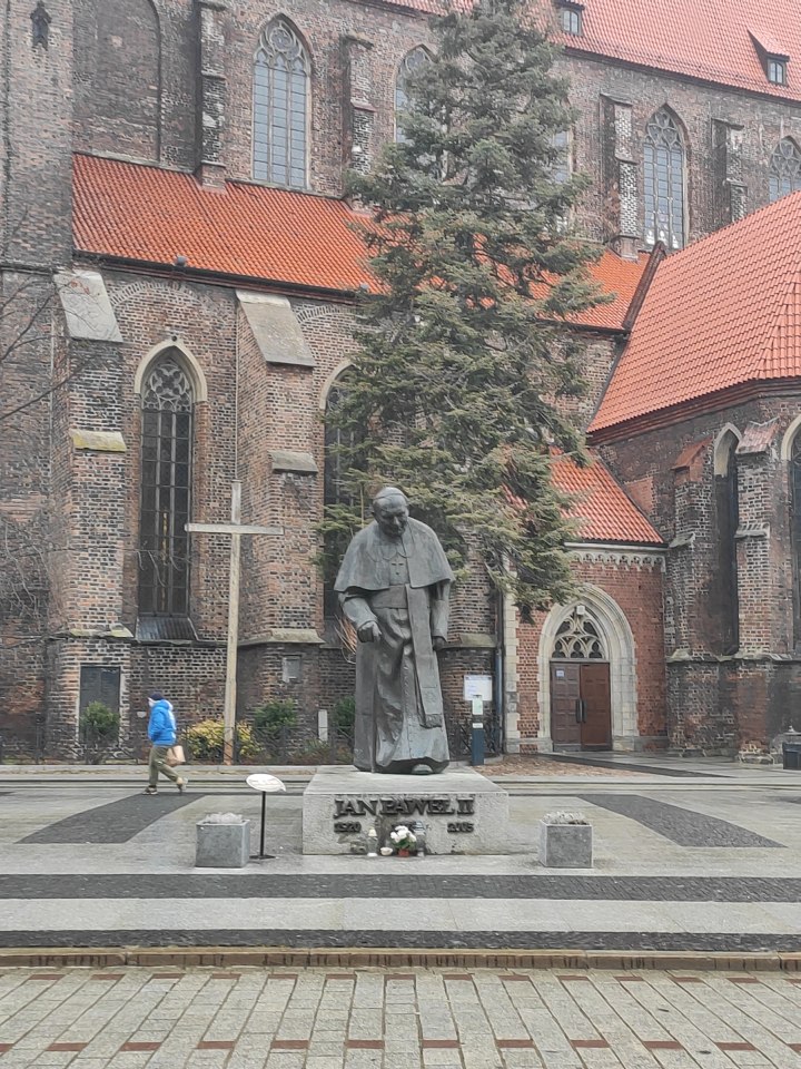 Truepicasso's tweet image. Papaj #2137