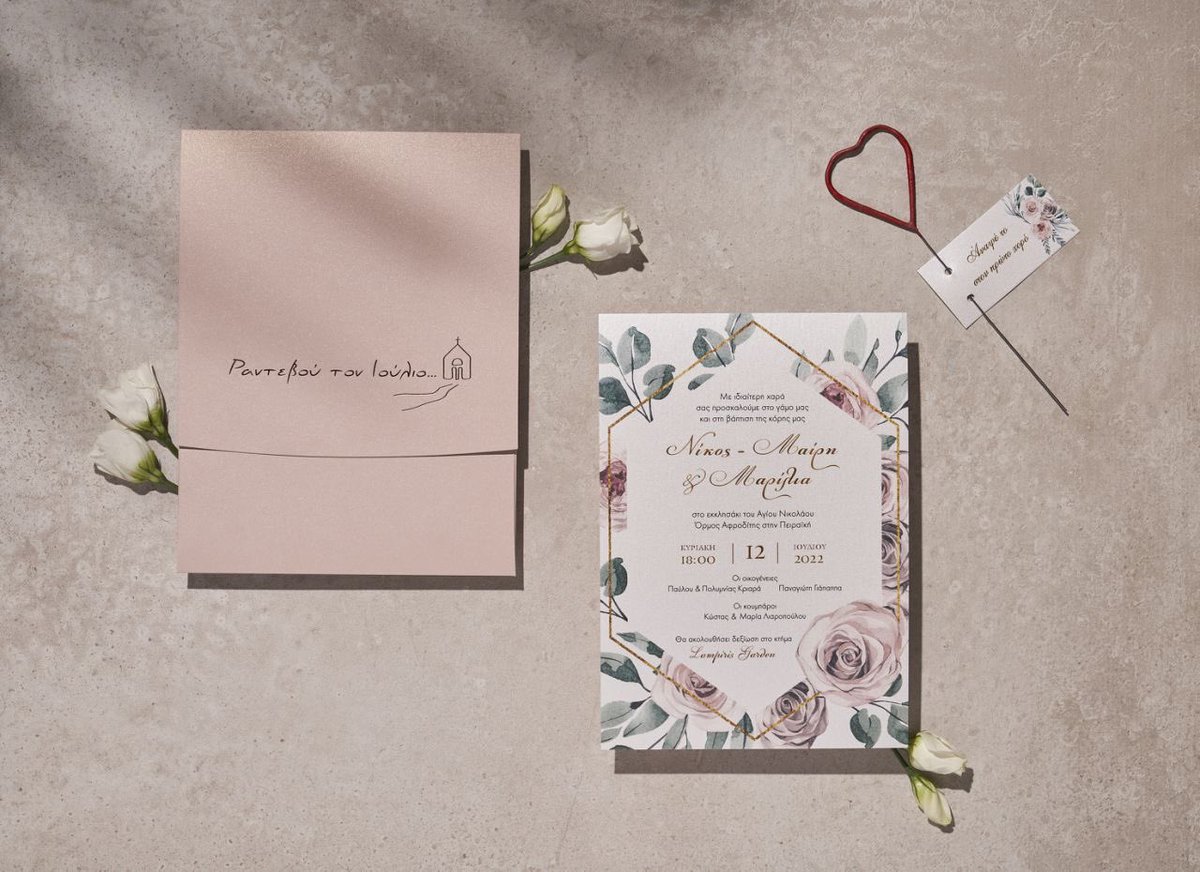kavalieros_gr's tweet photo. ‘’RENDEZ-VOUS’’Trendy floral design γάμου-βάπτισης.Όρθια παραλληλόγραμμη πρόσκληση σε συνδυασμό αποχρώσεων blush palette, φάκελλο σε χαρτί nude shimmer με rose-gold χρυσοτυπία. Συνοδευτικές κάρτες, βεντάλιες και αριθμοί γαμήλιων τραπεζιών. Ασορτί βιβλίο ευχών
#weddinginvitations https://t.co/jk7ZMXzgB8