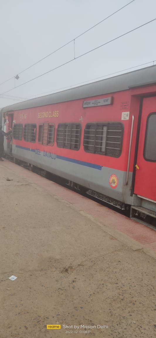 Shivam_dixit_20's tweet photo. #RailwaY_WaitinG_CleaR_KarO
क्या करे जनाब रेलवे से इतनी मुहब्बत है कि इसे छोड़ने का मन नही करता
@RailMinIndia @RailwaySeva @raosahebdanve @nitin_gadkari @AshwiniVaishnaw @PMOIndia @narendramodi @Central_Railway @ndtv @BBCHindi https://t.co/veJ3fAICwA
