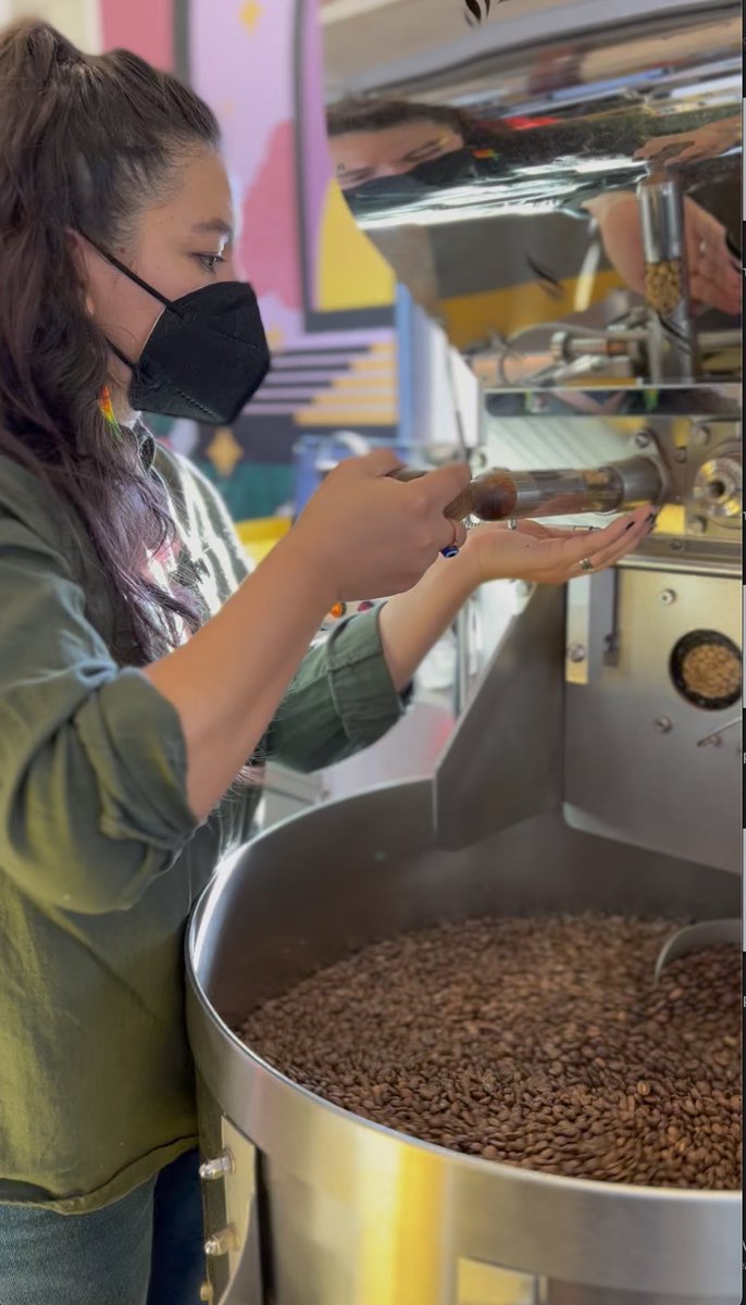 LittleWavesCR's tweet photo. In honor of the ever inspiring @neiltyson coming to @DPAC tomorrow, we’ll draw your attention to “Don’t Forget to Look at the Moon,” “Rio de Estrellas,” and “Quiet, Endless Searching.” Yes, those are coffees.

https://t.co/pA52xXuTew #roasteroftheyear #wonder #intothecosmos https://t.co/bcqe0mIFMc