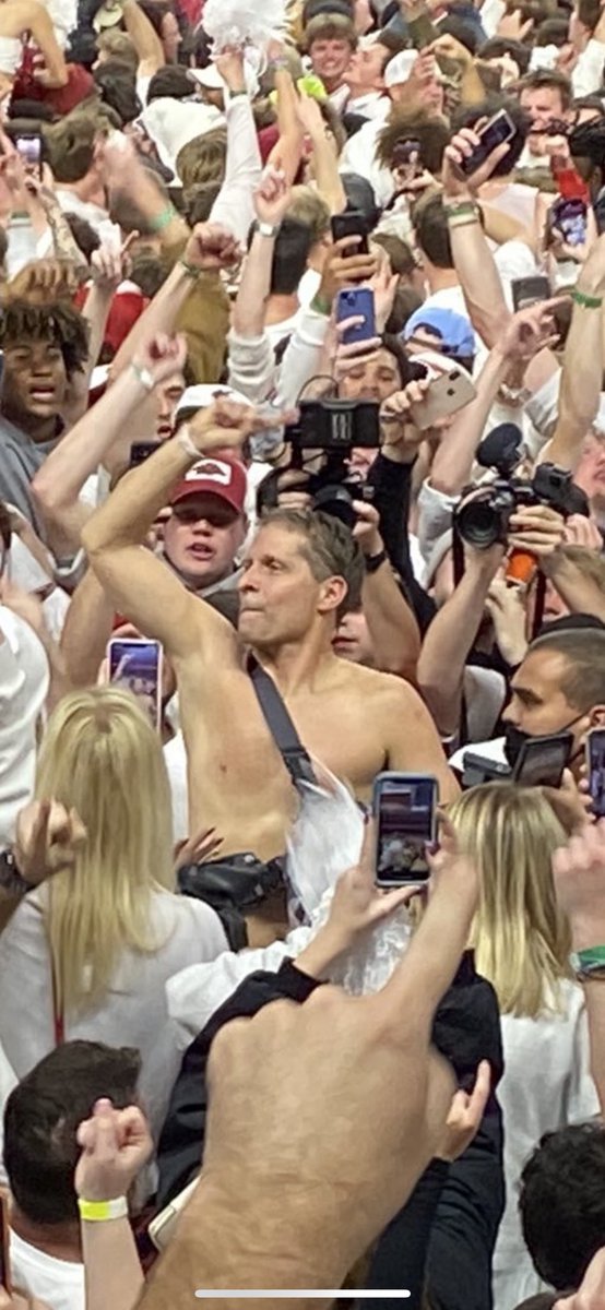 _lexrob_'s tweet image. Muss’ surgeon rn: 👁👄👁