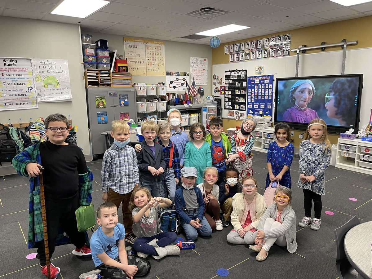 Daniela Contreras (@contrerascan5th) on Twitter photo Today we celebrated the 100th day of school! These lovebugs dressed like they were 100 years old! ❤️ So many fun activities- including building 100 piece Lego creations! #canKinder ☮️❤️🧸<a href="/balbaughbesties/">Mrs. Valerie Balbaugh M.Ed.</a> <a href="/canSTEM/">Cannon Cubs</a> Today we celebrated the 100th day of school! These lovebugs dressed like they were 100 years old! ❤️ So many fun activities- including building 100 piece Lego creations! #canKinder ☮️❤️🧸<a href="/balbaughbesties/">Mrs. Valerie Balbaugh M.Ed.</a> <a href="/canSTEM/">Cannon Cubs</a>