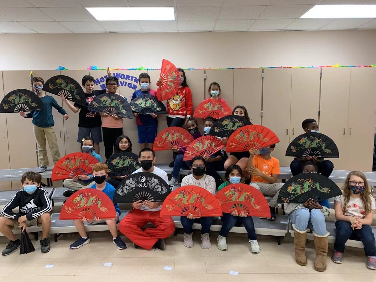 Bettyyou8's tweet photo. Year of Tiger! We are ready for the Lunar New Year performances tomorrow👍👍👍 https://t.co/c6IDOw27O6