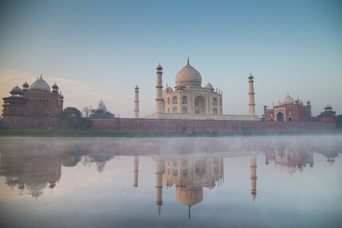 Good Morning folks!

I took a boat ride on the Yamuna river that gave me a spellbinding tranquility. The sight of gleaming golden light making its way through the fog was a sight that I would never forget #NFTCommunity
#NFTs

<a href="/opensea/">OpenSea</a>  -
 opensea.io/assets/0x495f9…