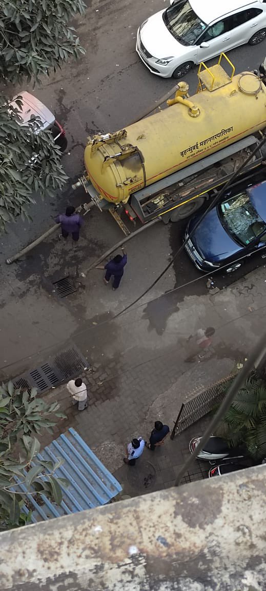 Andreak104's tweet photo. @mybmcWardGN @mybmc @bmcmumbai @AUThackeray A big and heartfelt Thank you @mybmcWardGN for the extremely prompt turn around time🙏🏻 We really appreciate it. Kindly advise the hawkers to not dump food wastage there and continue business in a safe and healthy environment. Thank you once again :) https://t.co/fKmLZSECFN