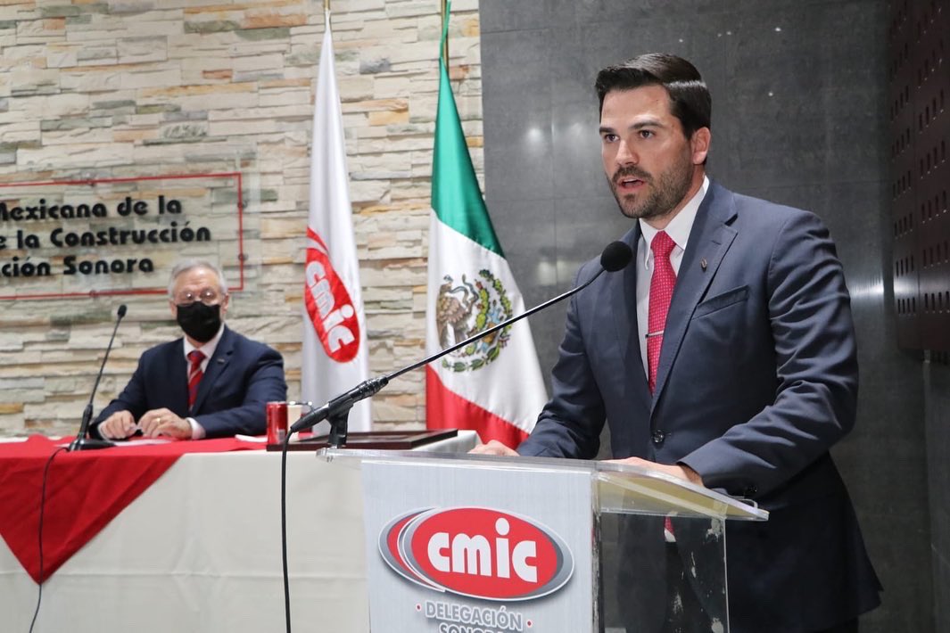 jorgeaguirree's tweet photo. Muy contento por este gran reto de asumir la presidencia de @cmicsonora. Hoy iniciamos el camino para trazar el rumbo para que la industria de la construcción en Sonora, esté a la altura de las próximas generaciones. https://t.co/6NhvYN4xnt