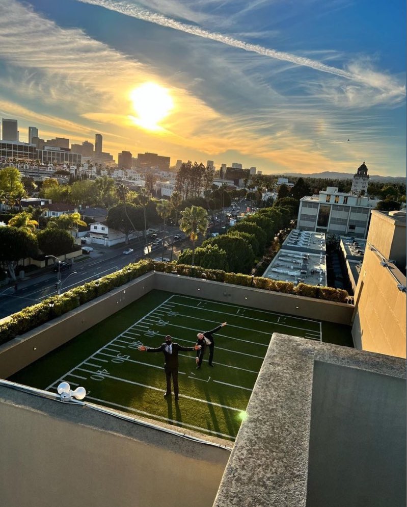 My <a href="/TheWineMVP/">The Wine MVP</a> event Tomorrow night is gonna be so dope! 

eventbrite.com/e/luxe-rooftop…