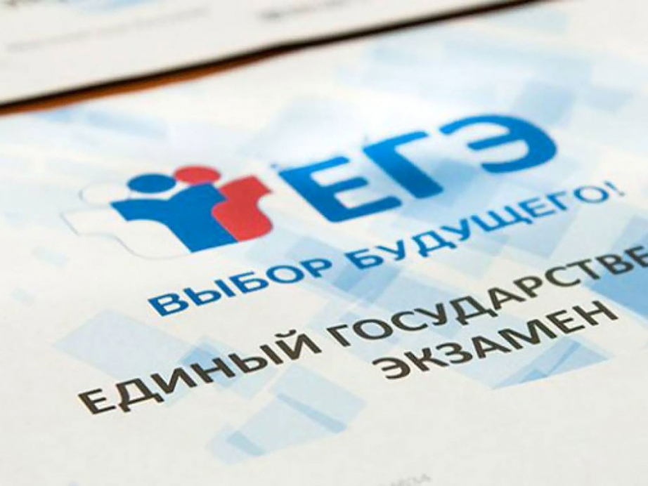 Информатику для сдачи ЕГЭ выбирает все больше выпускников школ края.
khabkrai.ru/events/news/18…