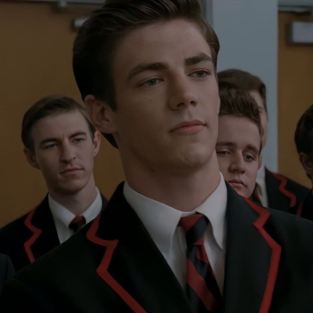 GingerChris7's tweet photo. my life changed for the better when watching 3x5 of glee and was introduced to the legend himself, Sebastian Smythe. He is mean and gay, as everyone should be. https://t.co/2oETtp8gNr