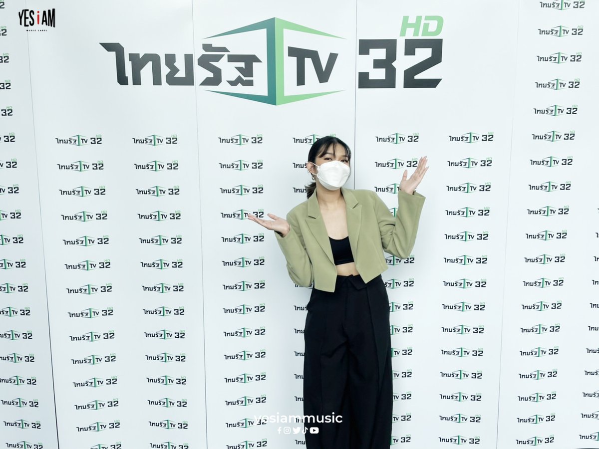 iammusiclabel's tweet photo. ขอบคุณ ไทยรัฐ TV ด้วยนะคะ
เดินสาย #ยังเป็นฉันหรือเปล่า 9 ก.พ.
.....
ร่วมสนุกกับกิจกรรมเต้นใน TikTok วันนี้ - 18 ก.พ.
>> https://t.co/66cmTc5DNW
.
.
#ICETAMONWAN #YESIAM #IAMFAVE https://t.co/NJqmWmv5fU