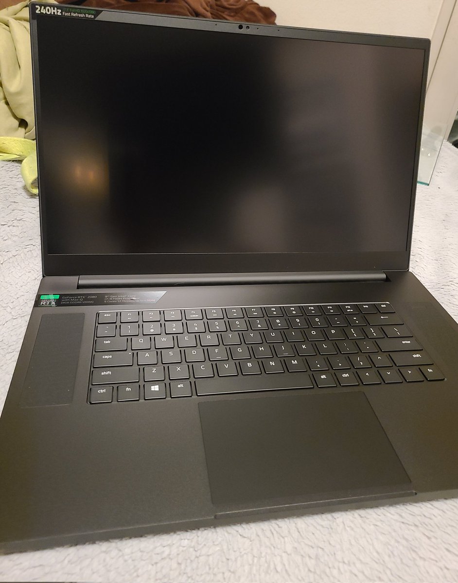 DaaChronicle's tweet photo. My laptop finally came in from @adorama !! #The2TimeLaptopChamp #The2Time πππ https://t.co/SVulsdhNzq