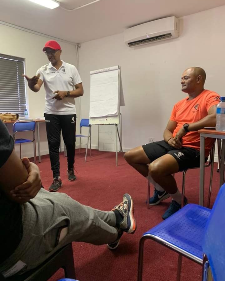 SCZA_Chaplaincy's tweet photo. Our Sports Chaplains serve sports communities in a myriad of different ways.
Yesterday @CapeTownSpursFC Chaplain @dpsmax facilitated a leadership session with staff & players at the club.
#SCZA #Caring #Mentoring https://t.co/YIn68XMgng