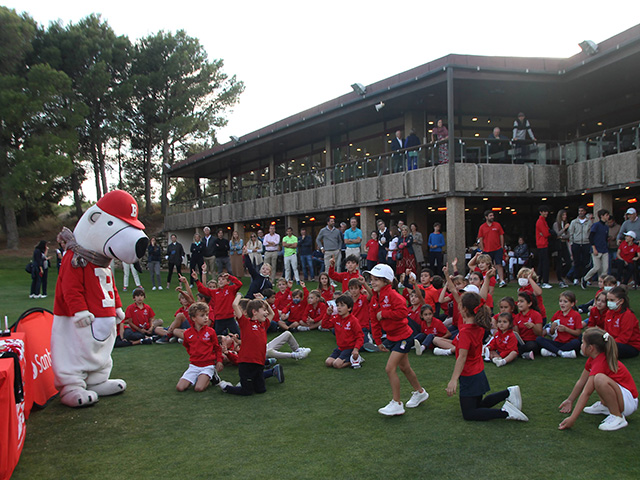Regresa el Circuito <a href="/OsoBogey/">🏌Oso Bogey Golf 🏌️</a> Santander Kids Tour con 19 pruebas por toda España, comenzando el 20 de Febrero en Real Club <a href="/Sevilla_Golf/">Real Sevilla Golf</a>  ¡A jugar! ⛳️👇bit.ly/34FdkF4