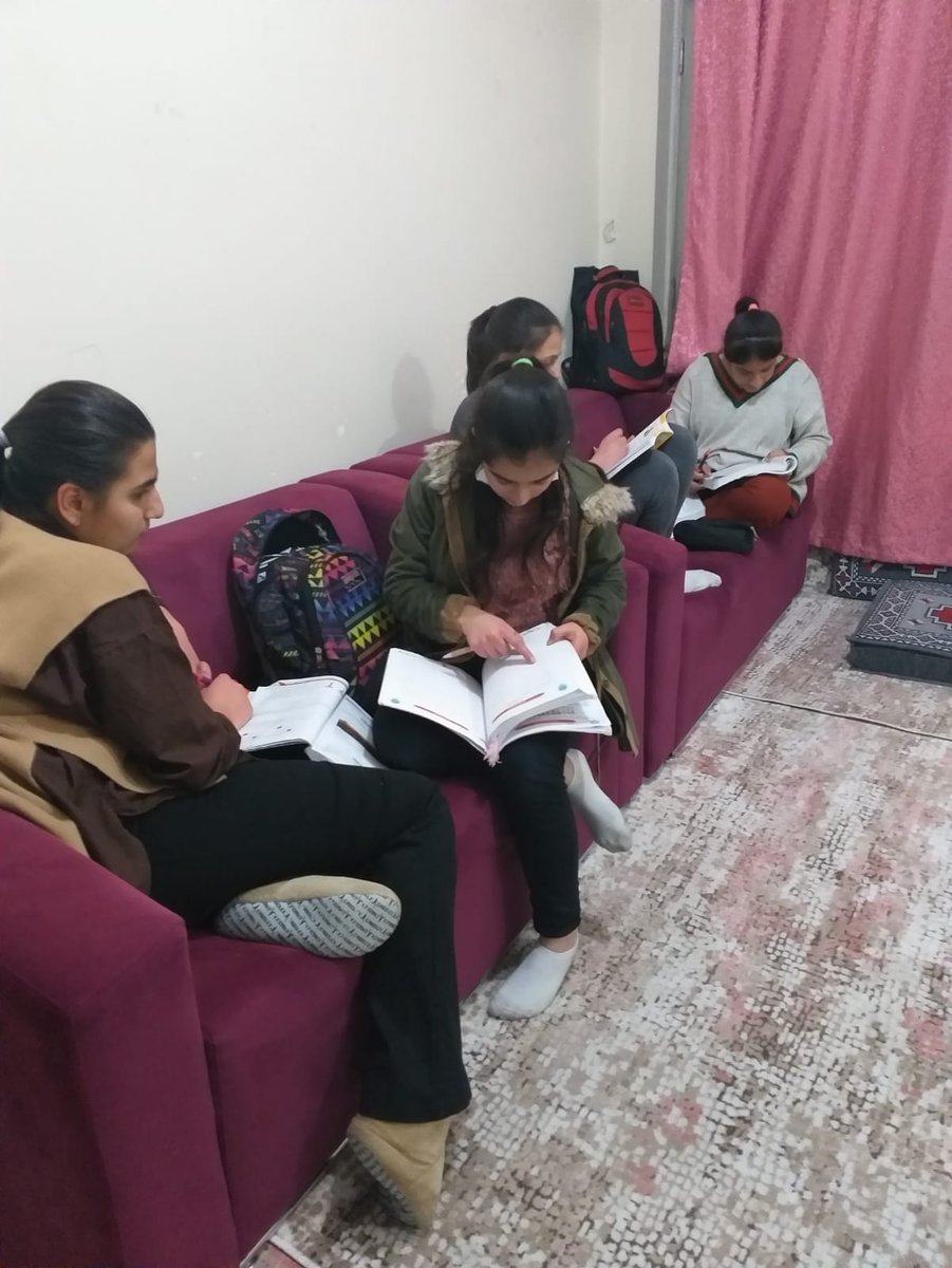 Dikkat aşırı stres içerir, lgs hazırlıkları son hız devam ediyor. <a href="/skaygusuz/">Salih Kaygusuz</a> <a href="/muhliscicek25/">Muhlis Çiçek</a> <a href="/bulentkucuk25/">BÜLENT KÜÇÜK</a>