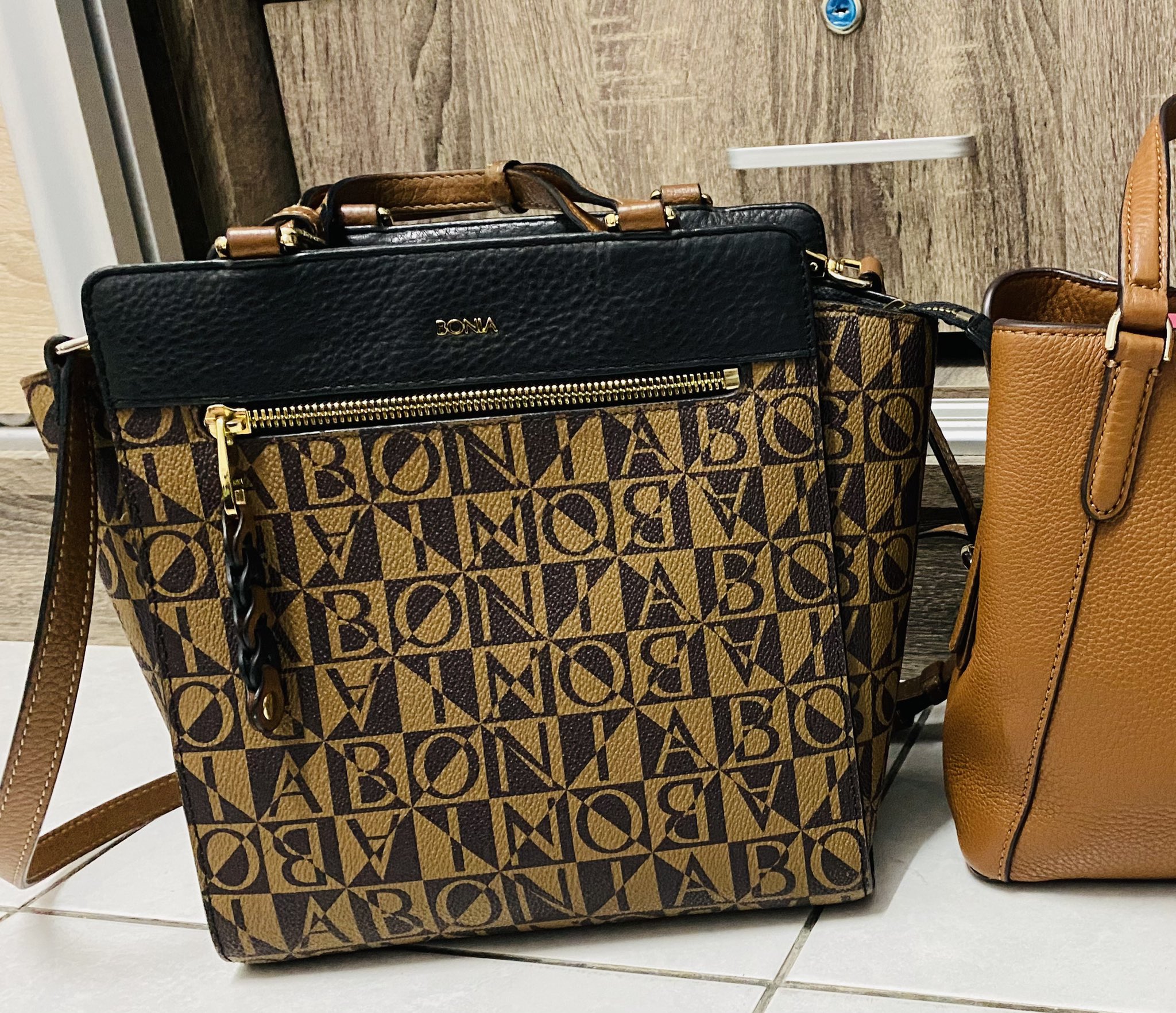 FJ on X: #BONIA is a local brand, fact to be known. Had my first Bonia  handbag back in 2018 and the leather aged nicely as of today 2022. Well, I  cant