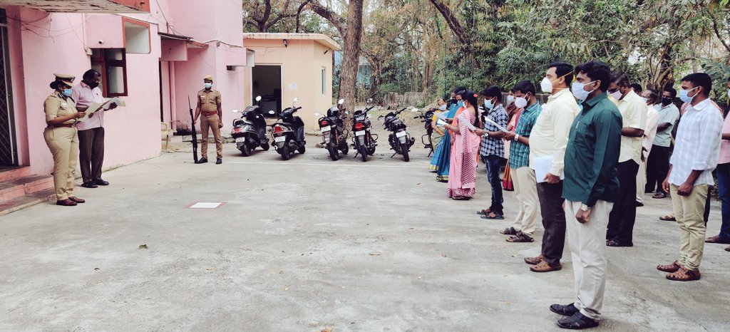 காஞ்சிபுரம் சரக அலுவலகத்தில் காவல் துறை துணை தலைவர்  அவர்களின் தலைமையில் கொத்தடிமை தொழிலாளர் முறை ஒழிப்பு உறுதி மொழி ஏற்கப்பட்டது.