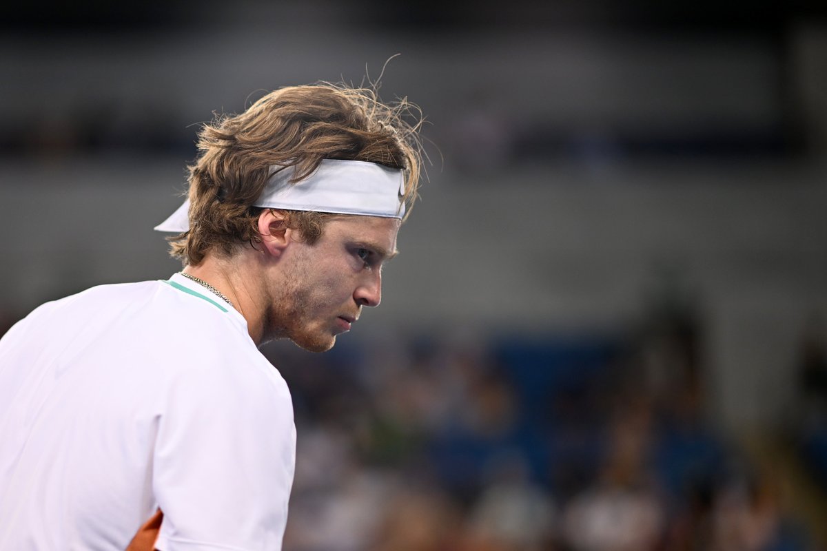 AustralianOpen's tweet photo. Headband game strong 🤜🤛

#AOstyle · #AO2022 · #AusOpen · #oncourt https://t.co/MzeIvPePxg