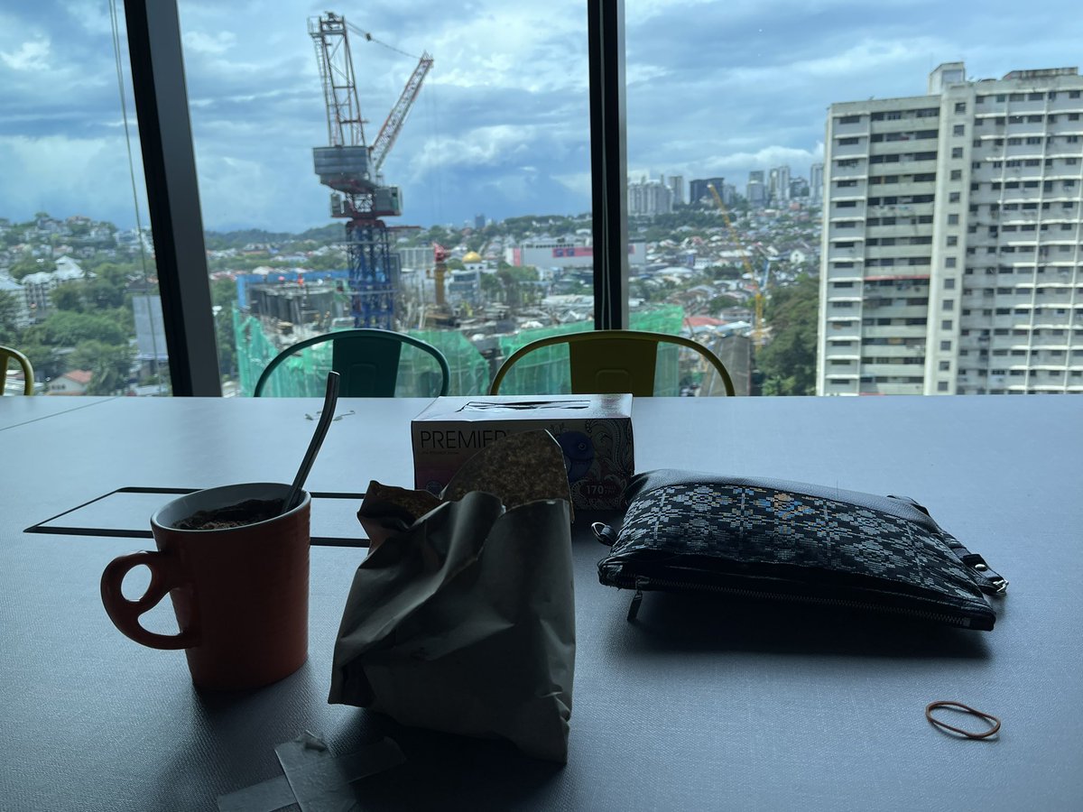 22Sanada's tweet photo. Since x de, lunch sorang je kat office ππΌππΌ #FujiAlone π https://t.co/h5B6CgUxng