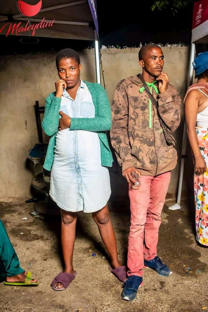 tinash_1's tweet photo. Amaledini is back with a bang. 

.
.
.
.#podcastandchillwithmacg 
I Blew it
Al ahly
Bongani Bingwa
DJ sbu 
#TeenagePregnancy 
#BBMzansi https://t.co/O6UCQb0lSP