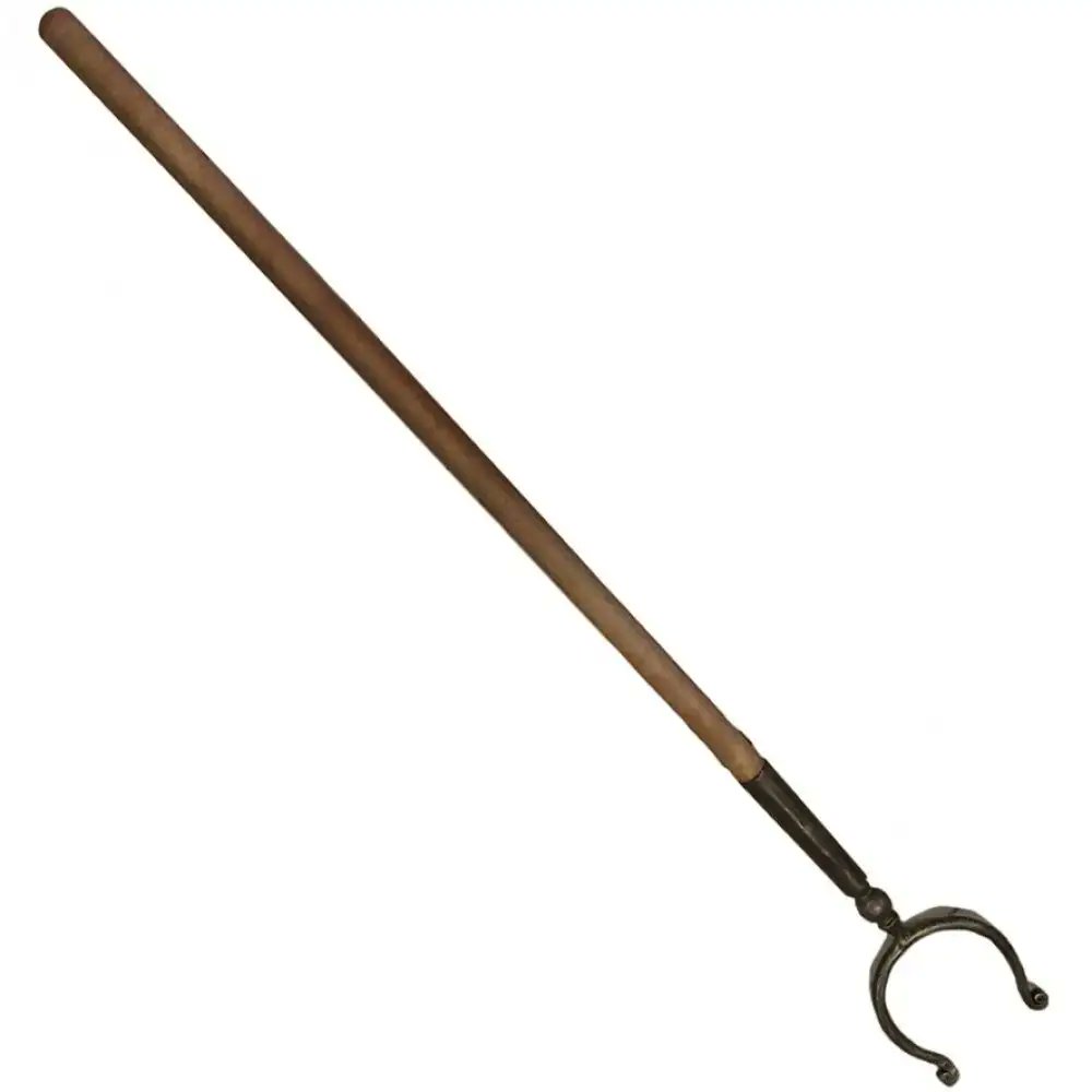 кочерга к105. кочерга для печи. судомойка значение слова. загадка про кочергу. значение слова утварь в толковом словаре.