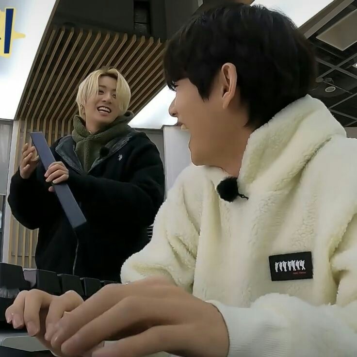 vkooful's tweet photo. :( 

#taekook https://t.co/gCQp0SnbDp