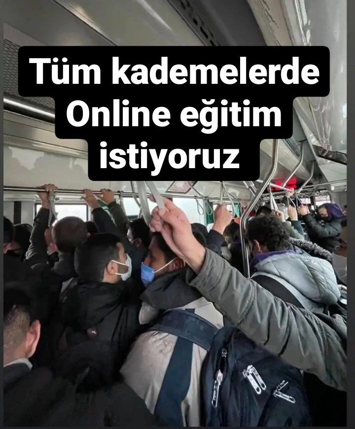 Bambam19971993's tweet photo. Tatilde seçim bölgelerine giden vekiller ve Meclis personeli arasında vakaların hızla artmasından dolayı TBMM'de çalışmalara 1 hafta ara verildi.

Ama öğrenci artan vaka sayısına rağmen okula geri döndü 

#MeclisDeğilOkullarKapatılsın https://t.co/4qahzGRTdu