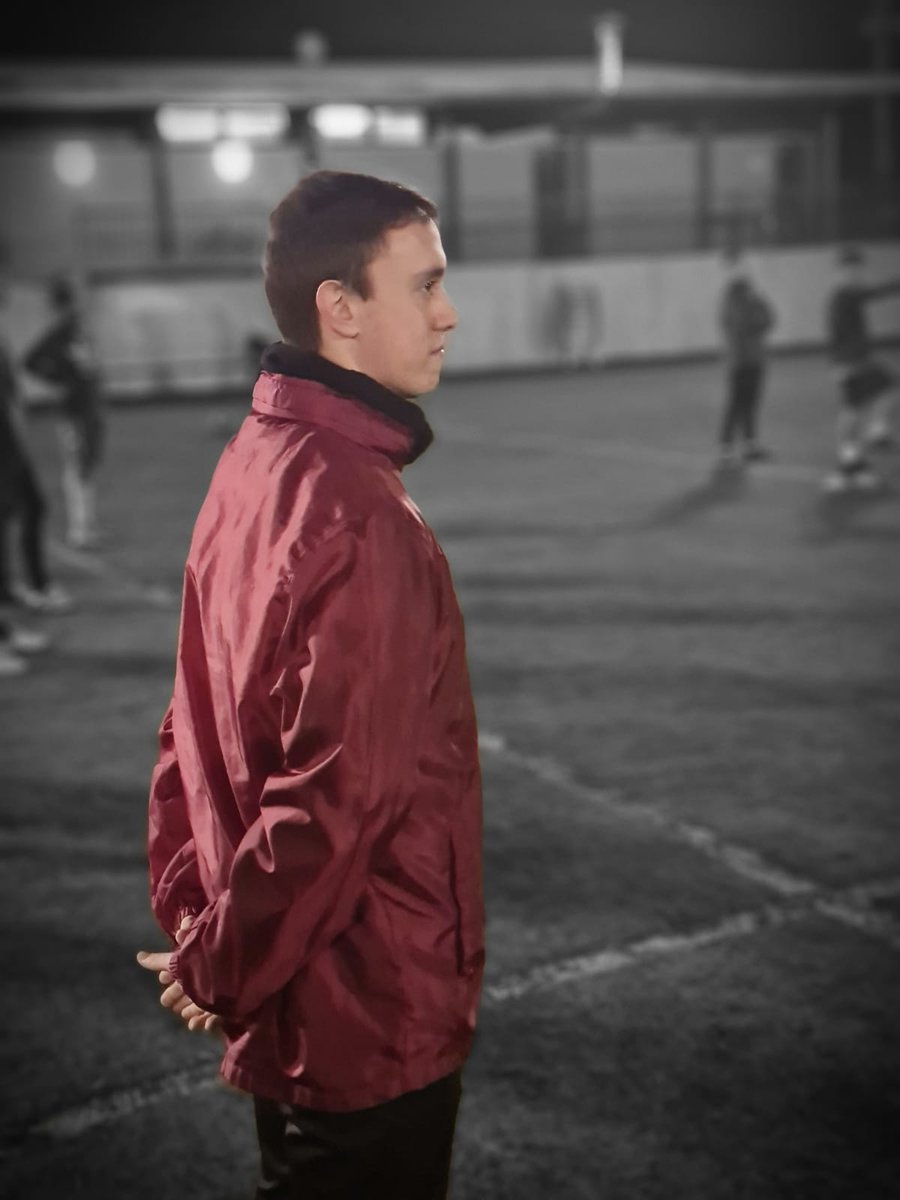 cavianes's tweet photo. 📸 Os dejamos varias imágenes del grupo en el entrenamiento de ayer, lunes. Buen trabajo! 👏🏻⚽
#CAVianés #3RFEF16 https://t.co/tlhZQTS6It