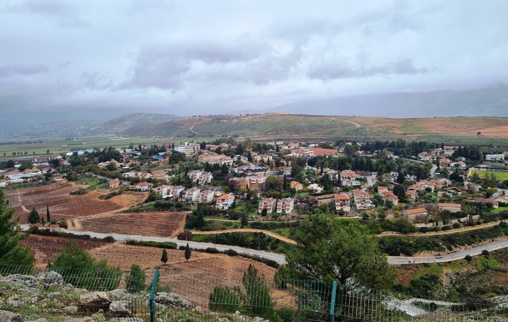 war_only's tweet image. Деревня Раджар. Как живут в закрытой военной зоне между Израилем и Ливаном...

war-only.com/derevnya-radzh…