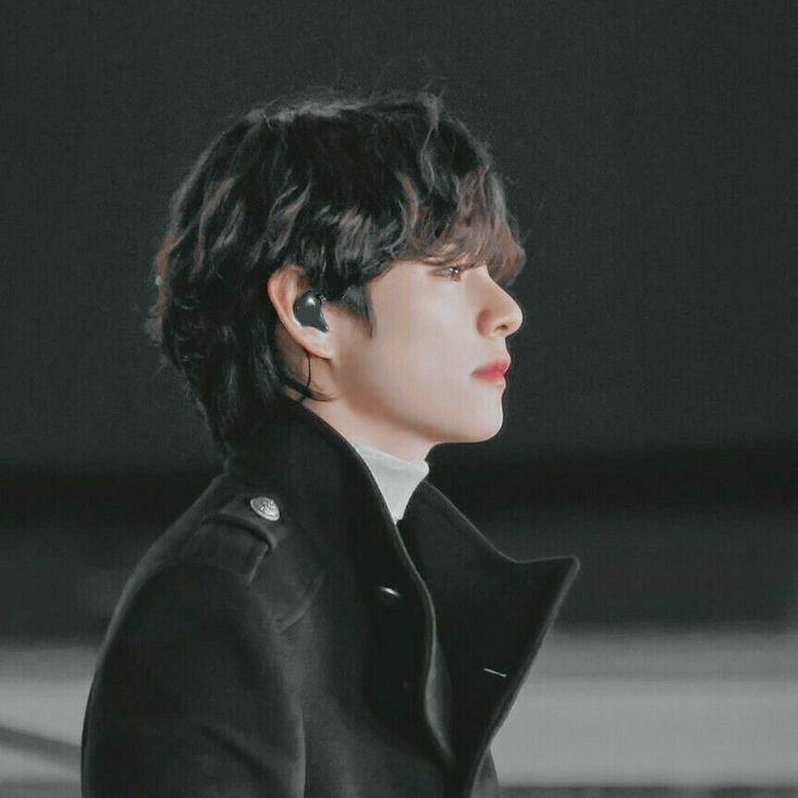 bestmesses's tweet photo. kookv au #taekookau 

tentang existential dread jeongguk sebagai pacarnya taehyung, dan malah dibikin tambah insecure karna pacarnya ini kesayangan semua orang https://t.co/t68K4PiDOd