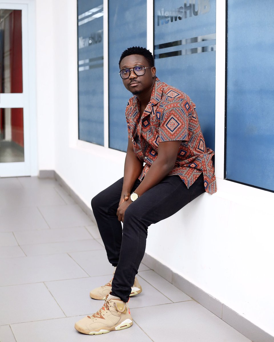 djfacultygh's tweet photo. Iβm still on the phone with #GOD having a blessed conversation about how far he has brought me and He adding another year to my ageβ¦. #HAPPYBIRTHDAY to me #DJFACULTY ππΎπΎπ΅β¦.God bless me and bless you too. https://t.co/zGWyABtLo0