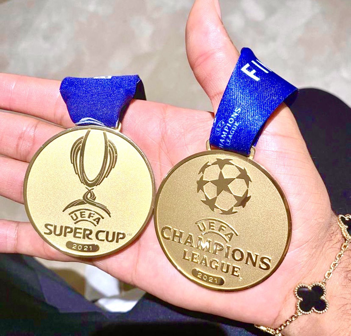 smirn_offx's tweet photo. Retweet if your Team is representing Europe at the #ClubWorldCup https://t.co/y1Svd9W2bh