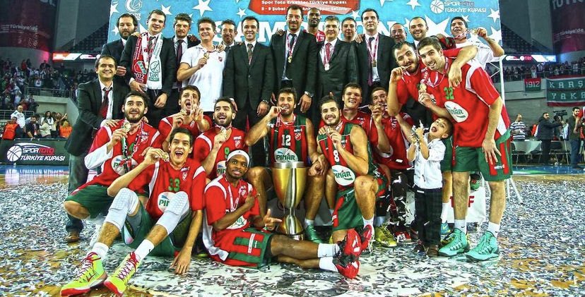 8 yıl önce bugün! Türkiye Kupası Pınar Karşıyaka’mızın 💚❤️ 🏆