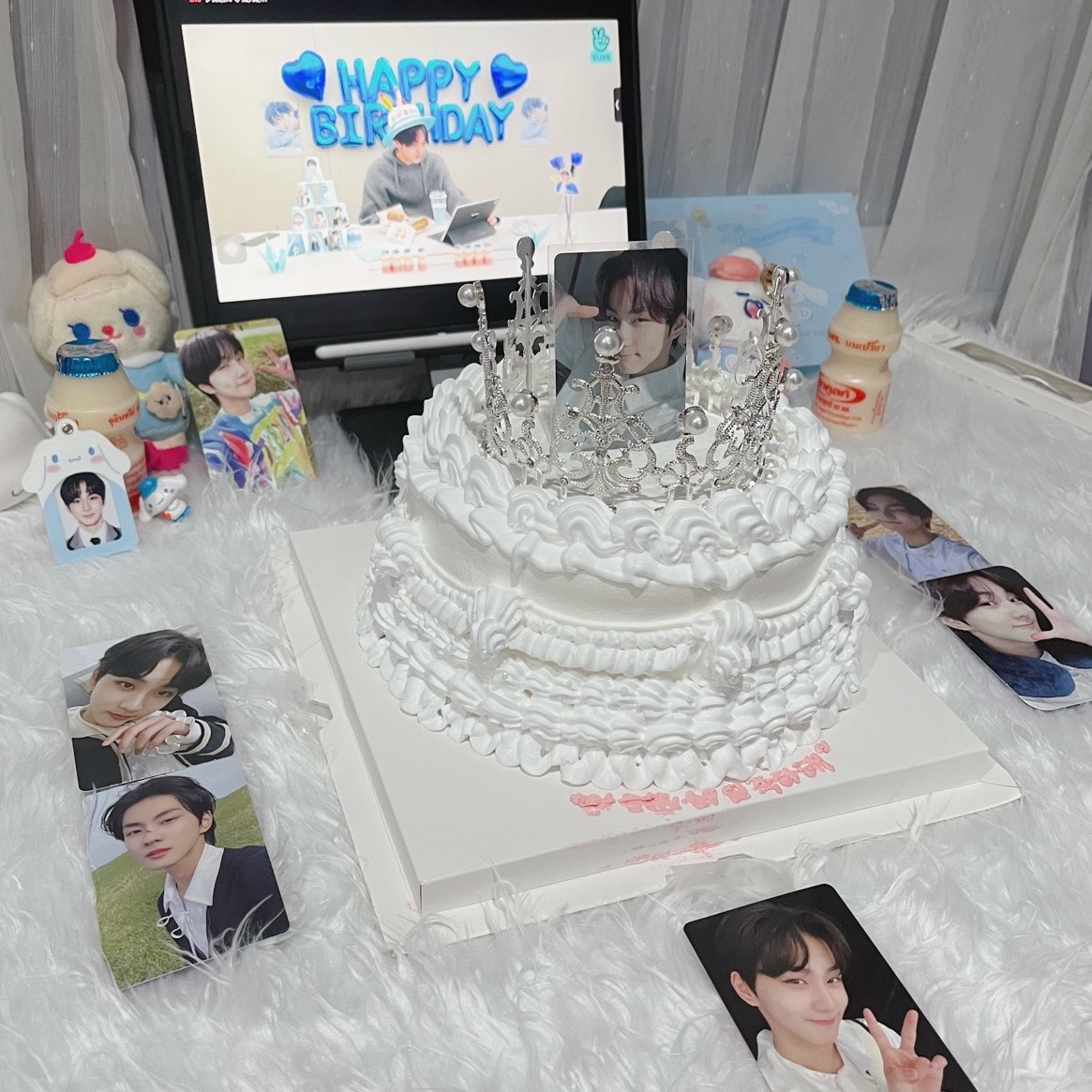 𝑦𝑜𝑢’𝑟𝑒 𝑚𝑦 𝑓𝑎𝑣 𝑑𝑖𝑚𝑝𝑙𝑒 (👼🏻🧁)
<a href="/ENHYPEN_members/">ENHYPEN</a> 
#JUNGWONInAMillion 
#정원이가_꽃피운_열아홉번째_가든