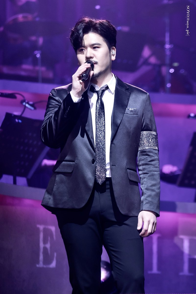 20220205 라포엠 2nd concert <ECLIPSE> 서울

반깐한 정민성 진짜 참을 수 없다
잘생겼다 😖

#라포엠 #정민성 #LAPOEM