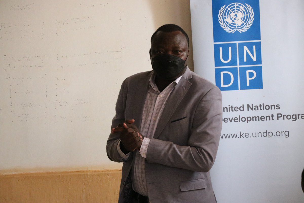 NYC_YouthVoice's tweet photo. 'In @040County 74% of youth are poor.Its high time we put up structures that would create job opportunities for the them'~ Robert Papa,Head of Strategy & Service Delivery
#NYCInBusia
#UNDPDeepeningDevolution
@UNDPKenya @GovOjaamong @RoySasaka @ViridianaWasike @tangus_chero https://t.co/lYwpRHWwdA