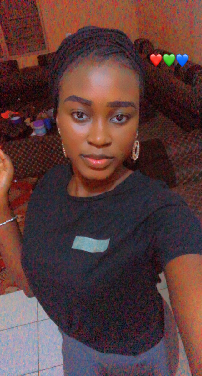 ChocodeniO's tweet photo. Bjr mes amours sa fait tellement un bye , chui tjr là mais je dis rien 🤫🤫 sur ceux passez une excellente soirée je vous adore ❤️ 😘😍🥰😘 https://t.co/ItqV6SL0gM