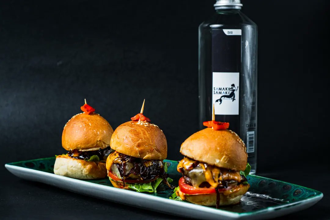 SamakiSamaki_Ke's tweet photo. Bite into TENDER JUICY GOODNESS with our delicious Beef sliders #samakisamakikenya #seafood #jazzmusic #beefsliders https://t.co/fKaSydSvjy