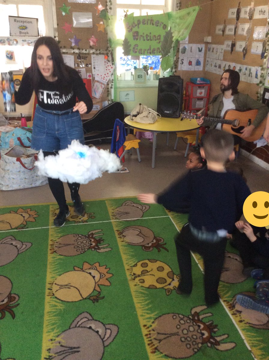 MissHeldUCPS's tweet photo. Mrs Walker’s class had so much fun with @tiny_tweeties this morning! 😁🙌 @UCPrimary_EYFS @Mrs_WalkerUCP https://t.co/JaBaW5t2za