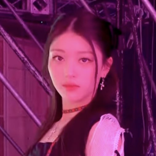 xiaotingsfiles's tweet photo. who’s the prettiest girl and why is it shen xiaoting https://t.co/rf4yese3OT