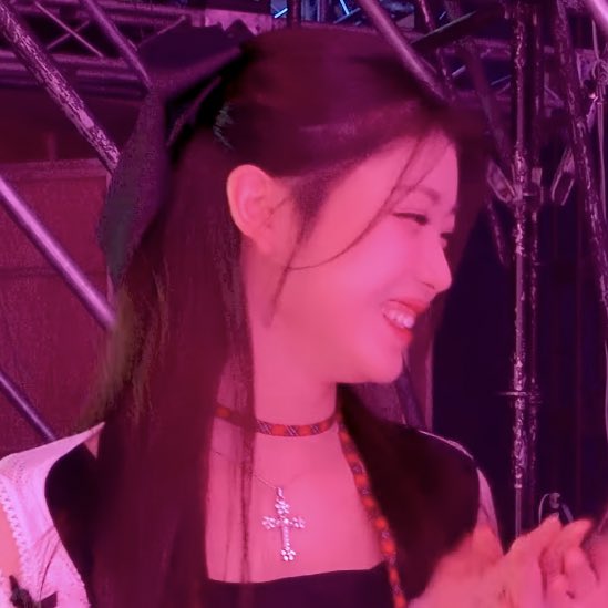 who’s the prettiest girl and why is it shen xiaoting